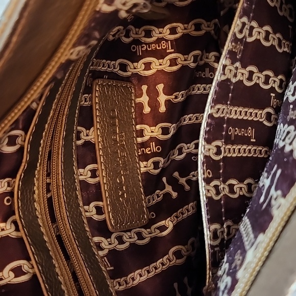 Tignanello Gold Leather Shoulder Bag - Picture 6 of 6